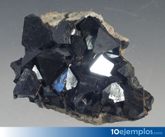 Magnetita: mineral de hierro